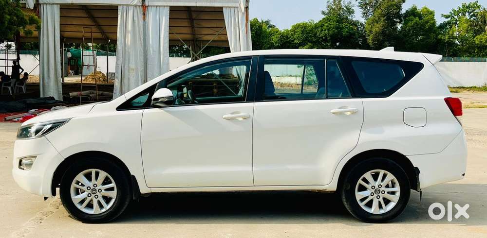 Toyota Innova Crysta [ ] 2.4 Gx At 7 Str, 2017, Diesel