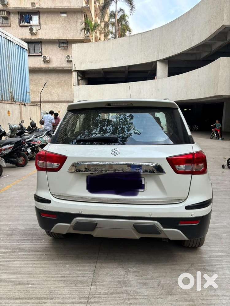 Brezza Diesel Top End Automatic, With Premium Black Interiors