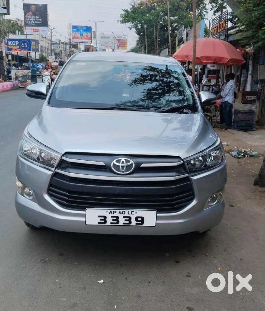 Toyota Innova Crysta 2017
