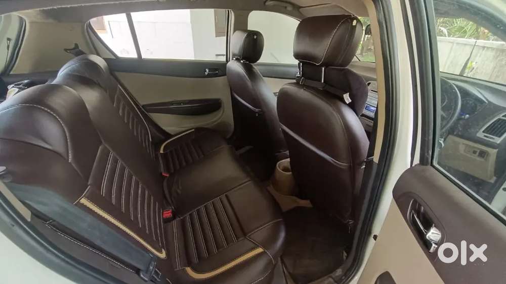 Hyundai I20 Magna Crystel White Diesel