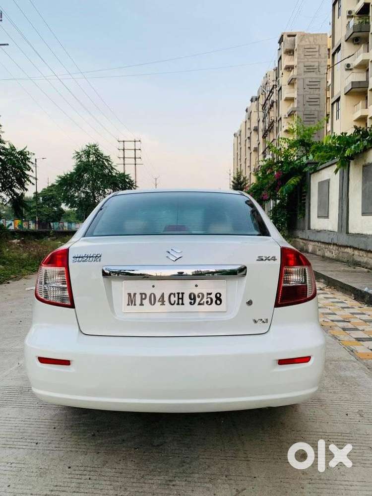 Maruti Suzuki Sx4 Vxi Bsiv, 2012, Petrol