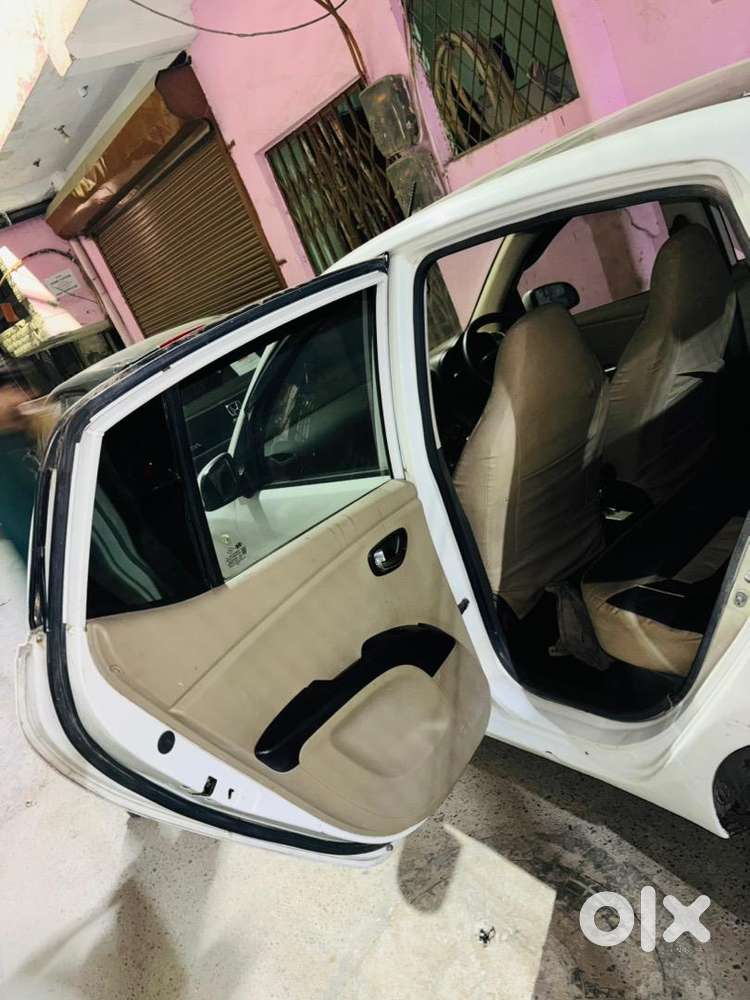 Hyundai I10 2012 Petrol 75000 Km Driven