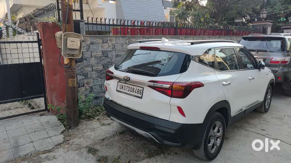 Saaf Gaaadi White Colour Kia Seltos For Sale