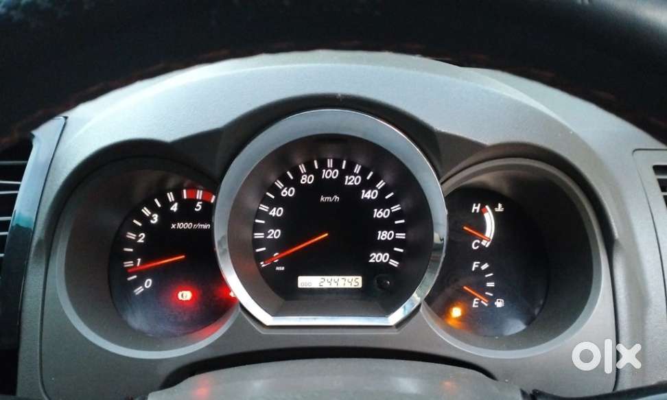 Toyota Fortuner 3.0 4x4 Manual, 2011, Diesel