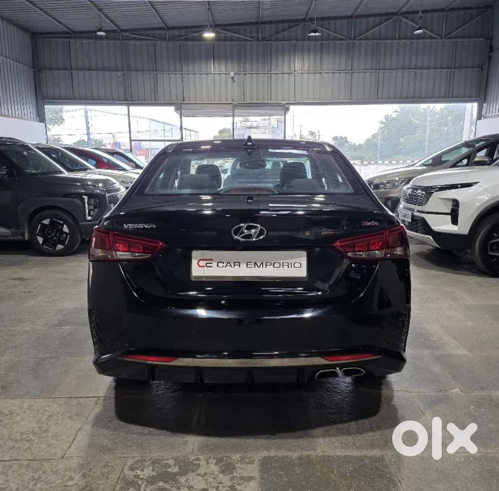 Hyundai Verna 1.0 Sx (o) Turbo Gdi Dct, 2022, Petrol