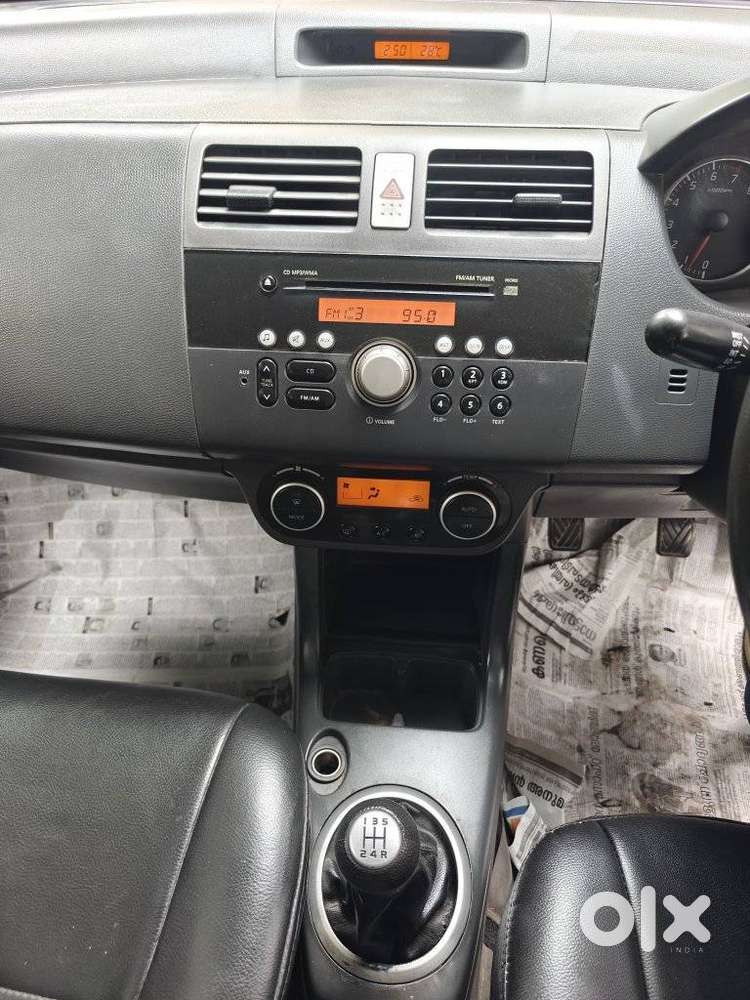 Maruti Suzuki Dzire 1.2 Zxi, 2011, Petrol
