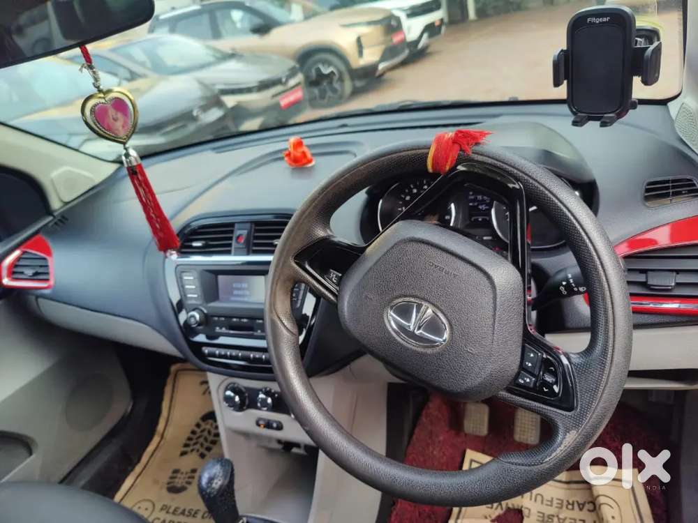 Tata Tiago Revotron Xz 2019