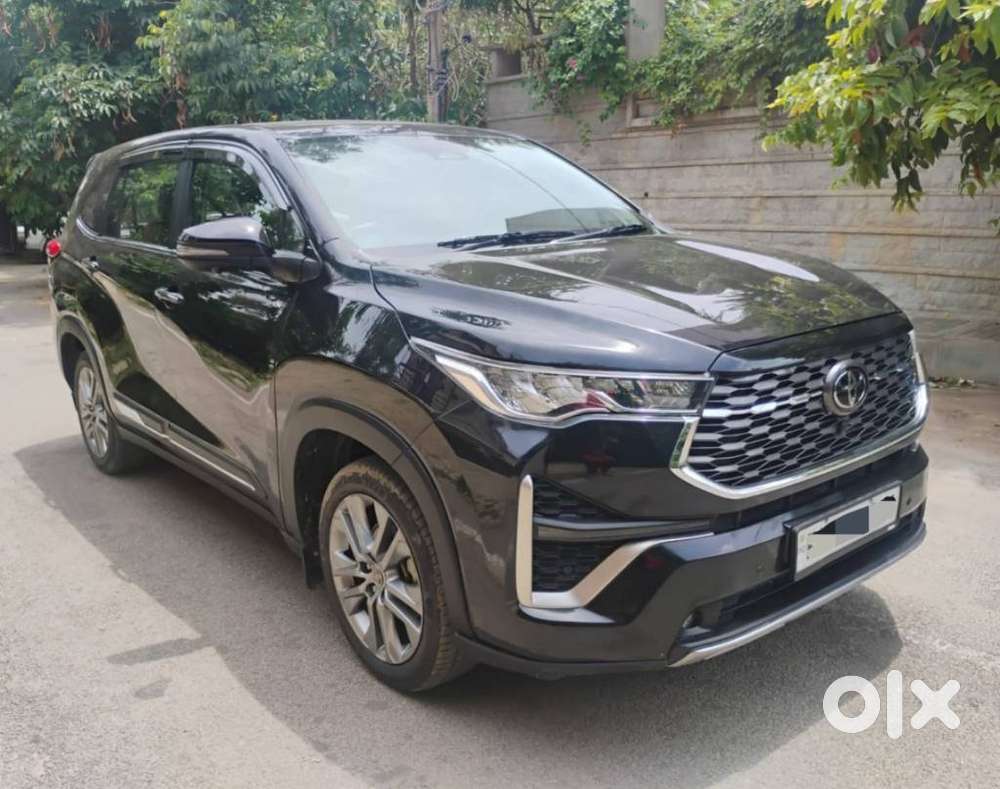 Toyota Innova Hycross 2.0 Zx Hybrid 7 Str, 2025, Petrol