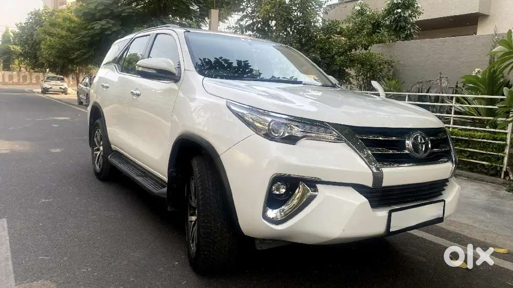 Toyota Fortuner 4x4 Automatic 2017 Diesel Excellent Condition