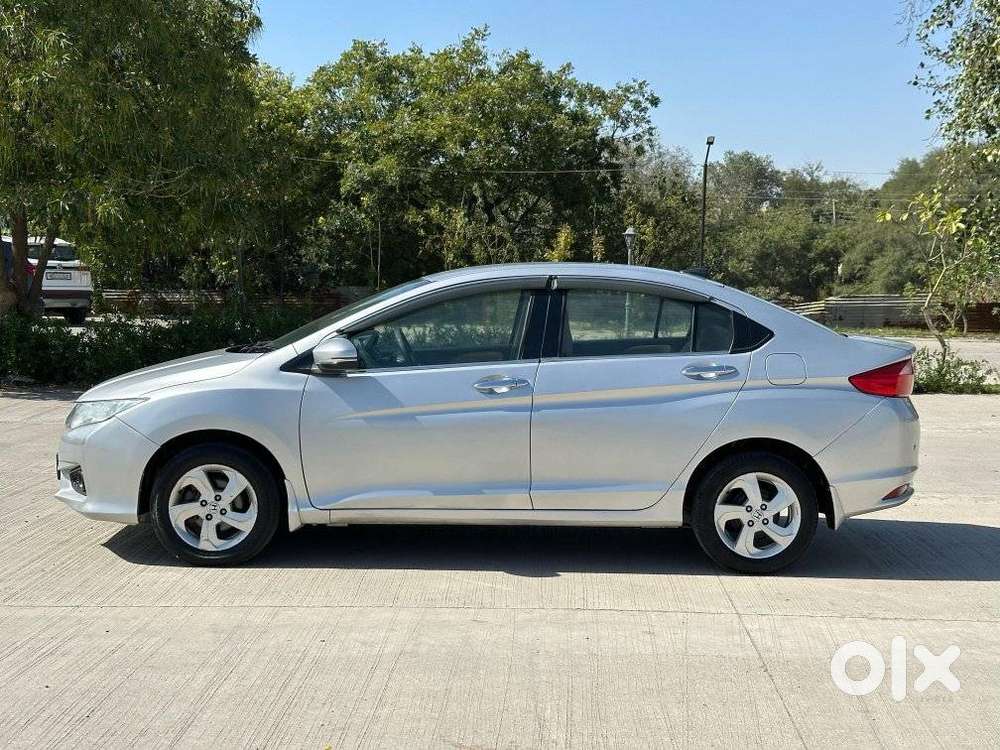 Honda City 1.5 V 5th Gen I-vtec Mt, 2016, Cng & Hybrids