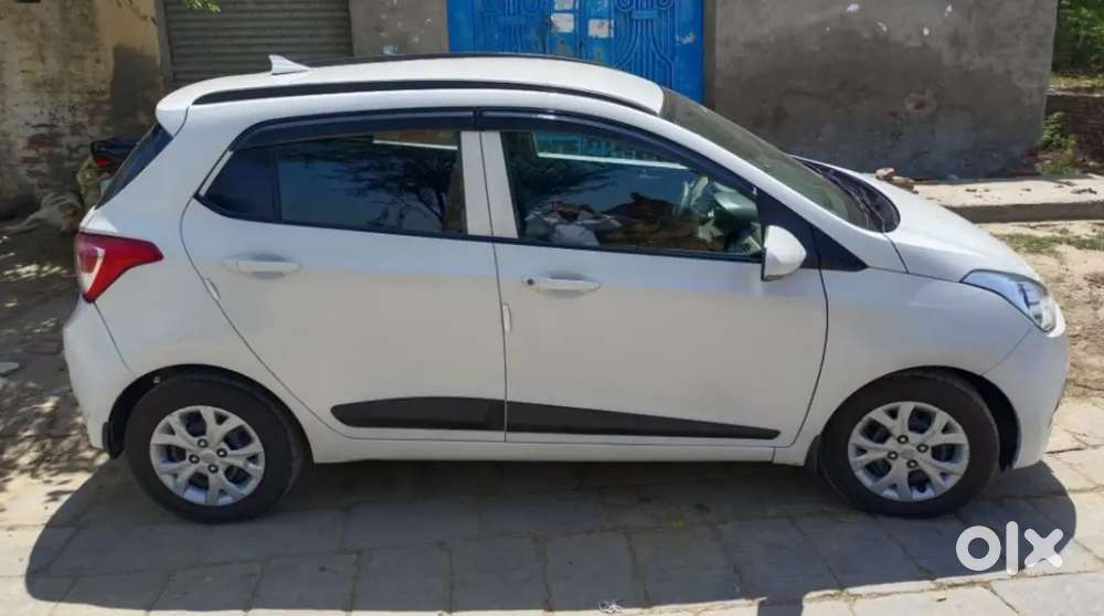 Hyundai Grand I10 2016 Cng & Hybrids Well Maintained