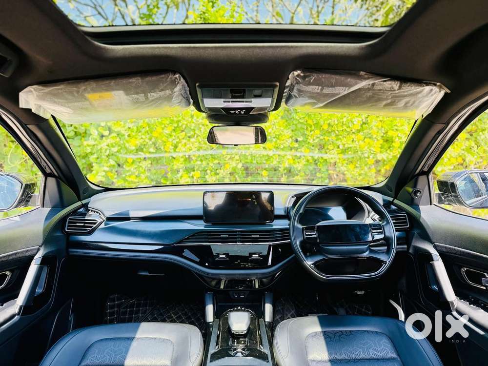 Tata Safari Adventure Plus Dark Edition, 2024, Diesel