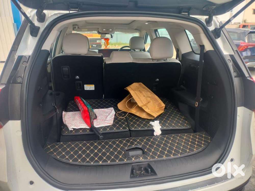 Xuv 700 Ax7l At Awd Diesel 2025 July Model