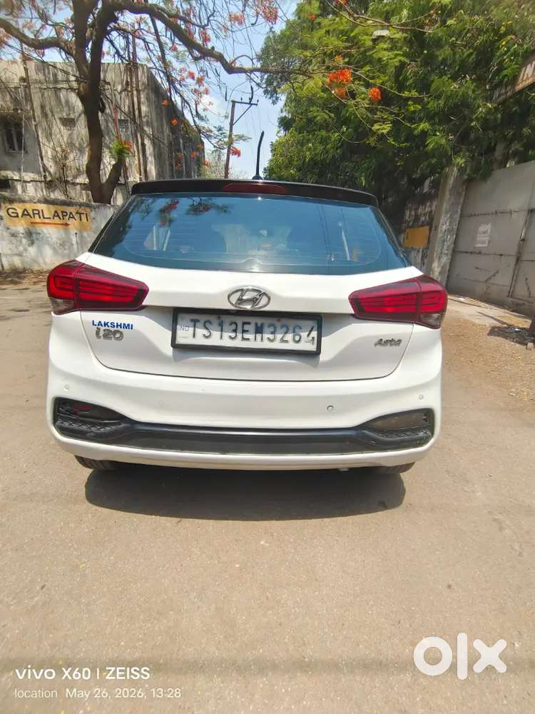 Hyundai I20 2018 Diesel White Colour