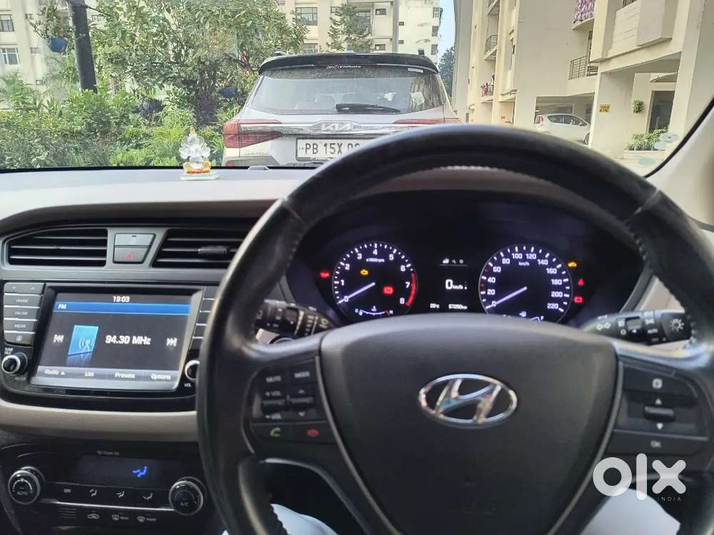 Hyundai Elite I20 Asta(o) Top Model 2015 Petrol (hr Number)