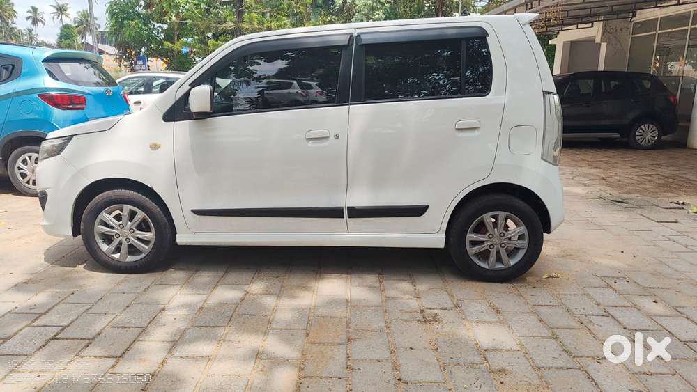 Maruti Suzuki Wagon R Stingray Vxi, 2013, Petrol
