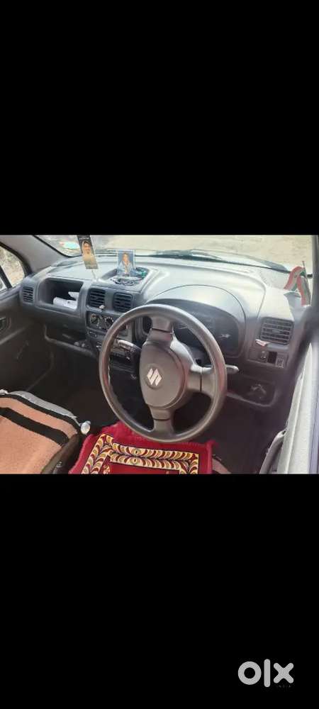 One Hand Car Lene Vaale Sampark Kre