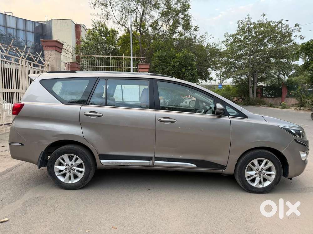 Toyota Innova Crysta 2.8 Gx At 8s, 2019, Diesel