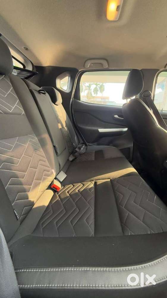 Nissan Magnite 1.0 Xv Premium Turbo (o), 2022