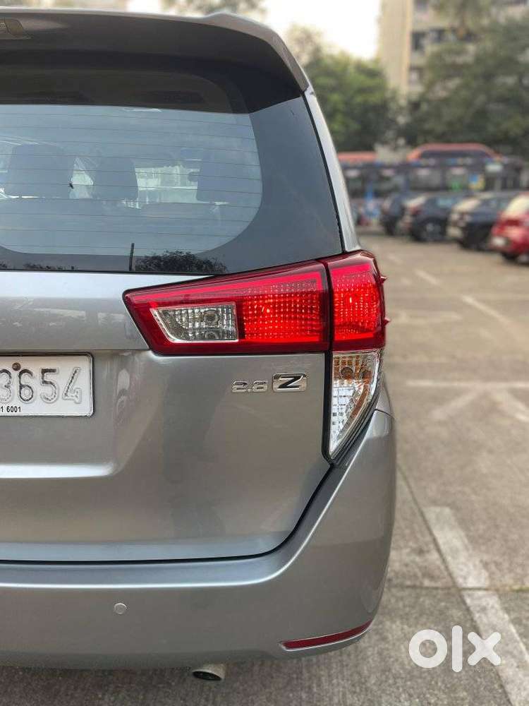 Toyota Innova Crysta