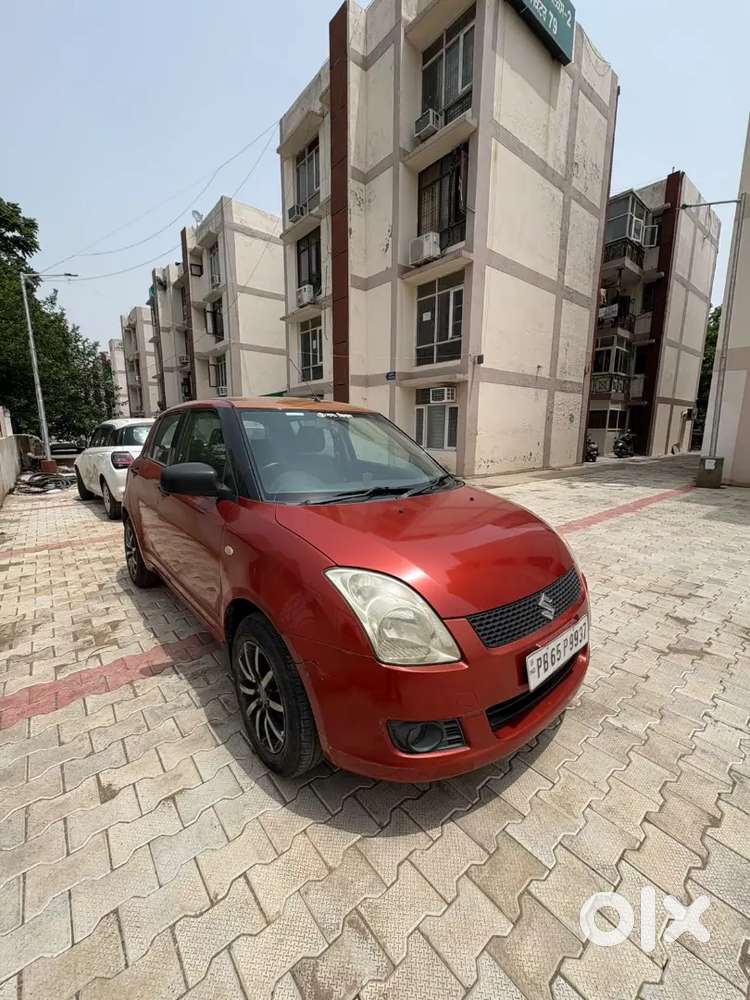 Maruti Suzuki Swift Vxi 2nd Owner 2012