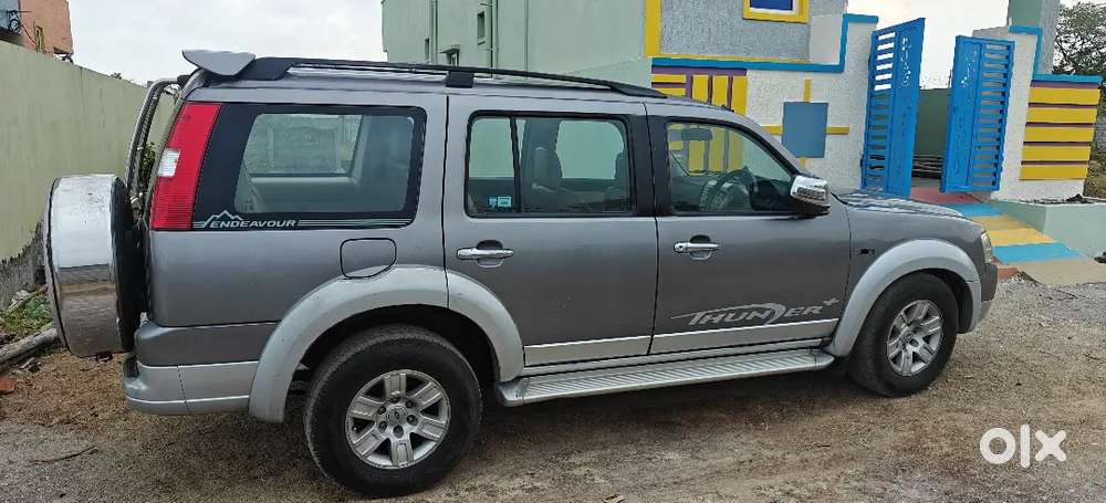 Ford Endeavour Thunder Plus