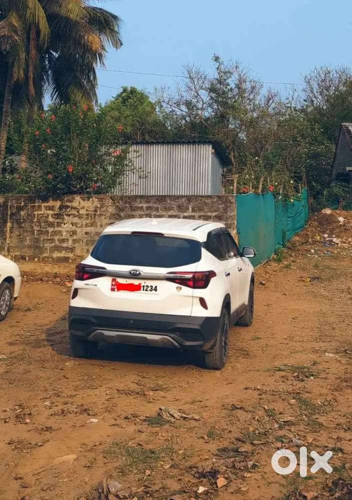 Touch Screen,alloy Wheels,insurance Available,led Lights Out&inside