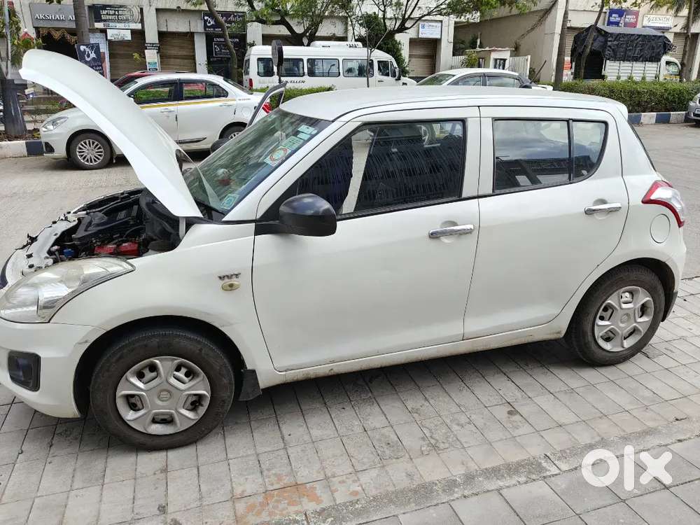 Maruti Suzuki Swift Lxi 2015