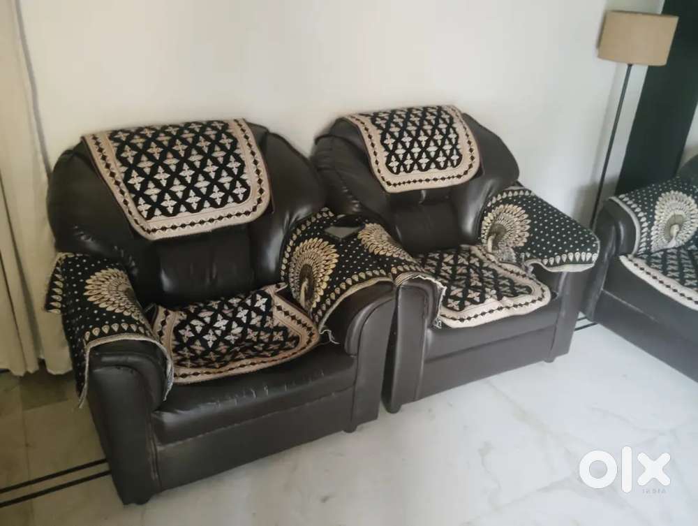 5 SEATER SOFA 3 + 2