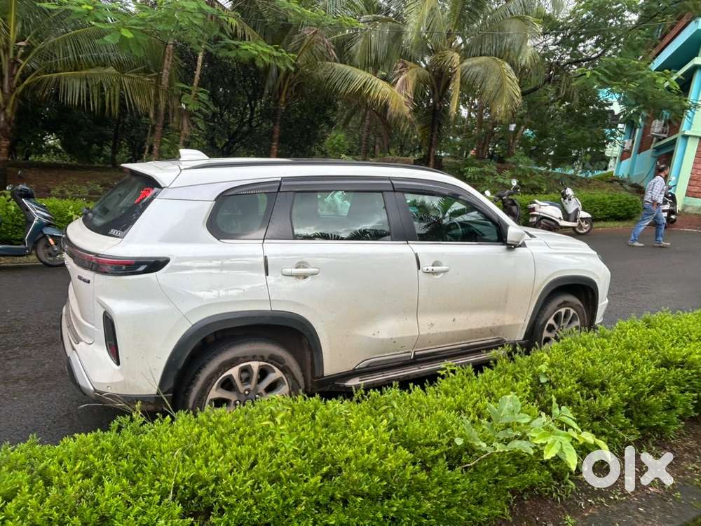Owner Selling- 2023 Maruti Suzuki Grand Vitara Alpha