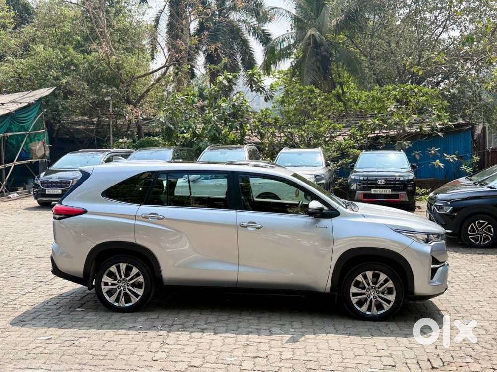 Toyota Innova Hycross 2.0 Zx (o) Hybrid 7 Str, 2024, Petrol