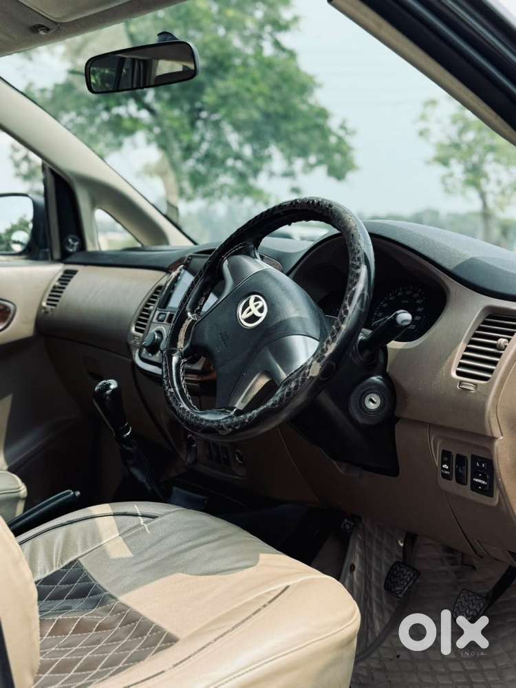 Toyota Innova 2.5 Gx 7 Seater Bs Iv, 2015, Diesel