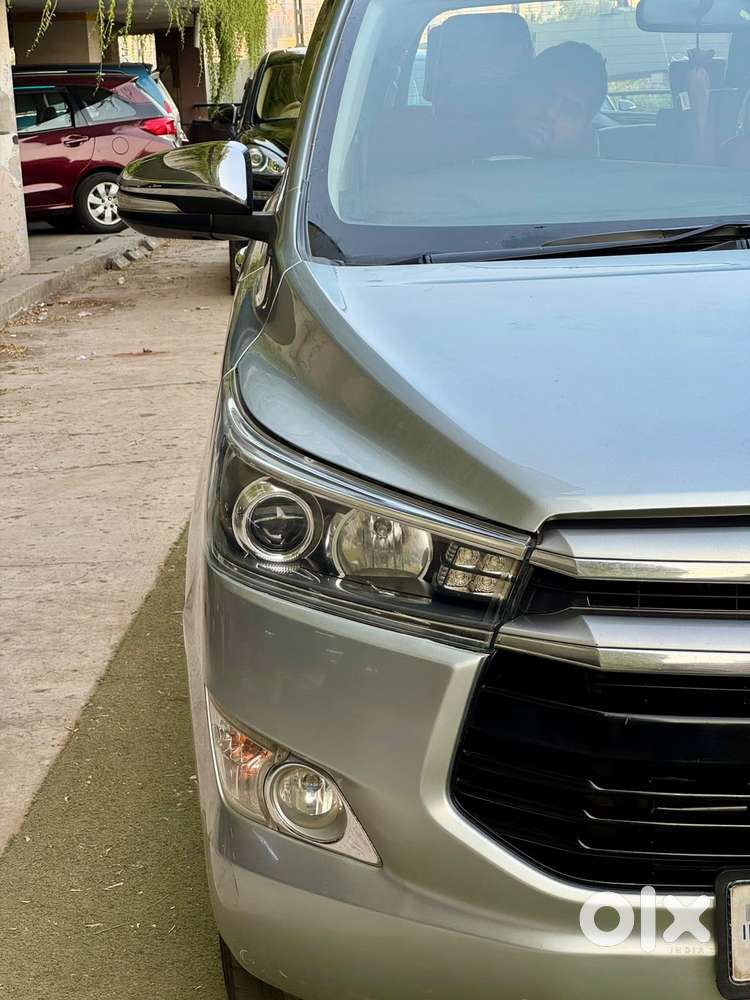 Toyota Innova Crysta 2.8z Automatic, 2017, Diesel
