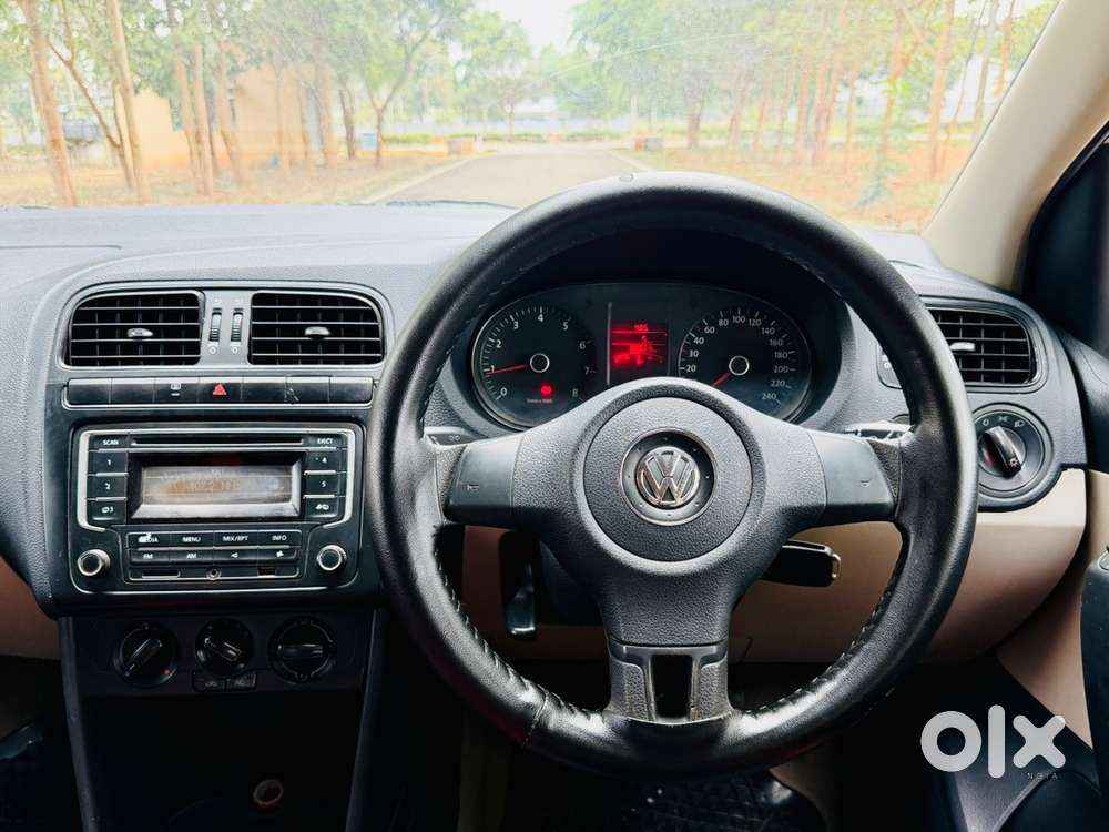 Volkswagen Polo (petrol) 2013/2nd Owner 1.2 Comfortline