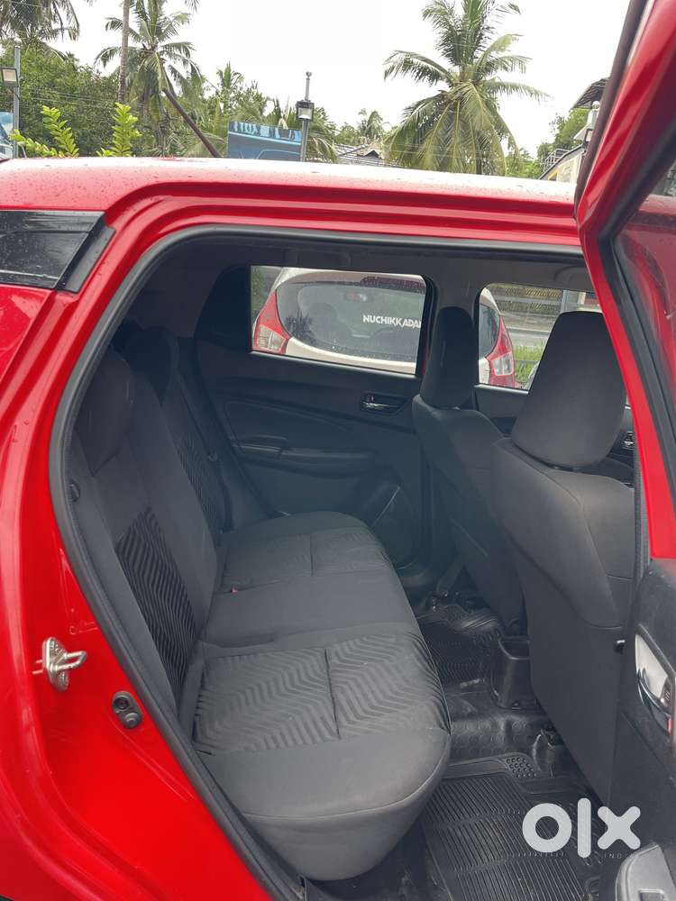 Maruti Suzuki Swift Vxi Optional, 2022, Petrol