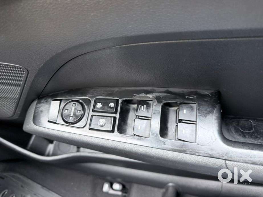 Hyundai Elantra Vtvt S, 2017, Petrol