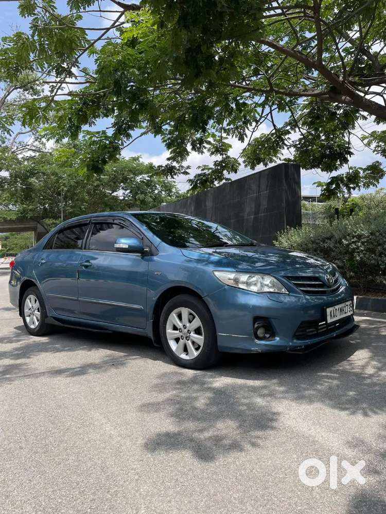 Toyota Corolla Altis 2011 Petrol Well Maintained