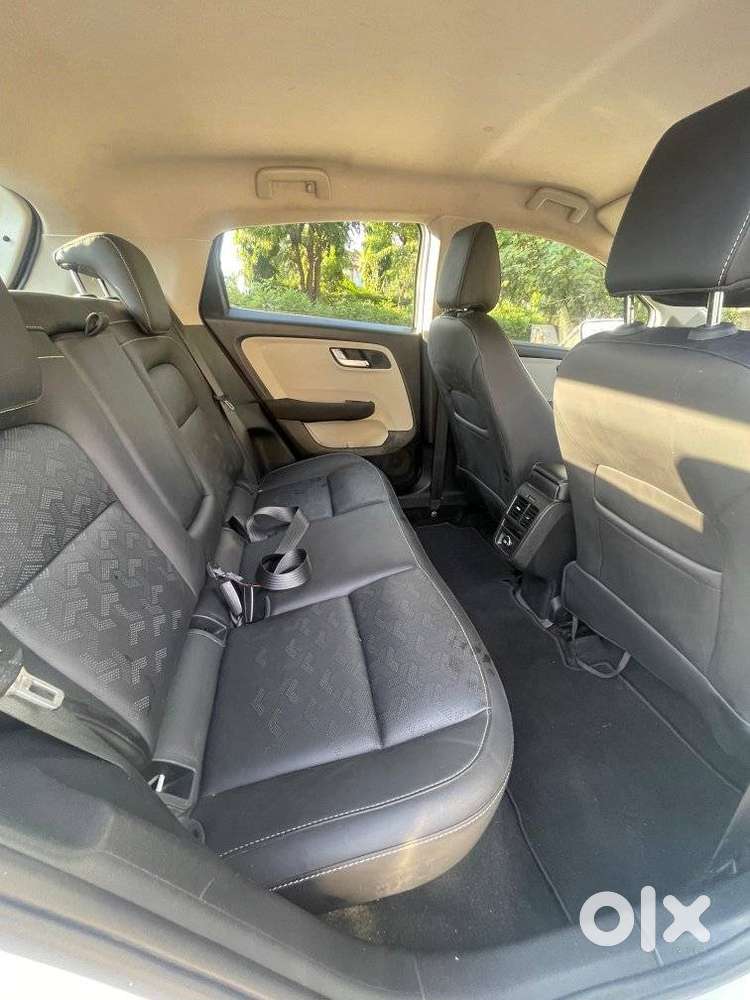 Tata Altroz 1.2 Xz Plus Rtn Dct, 2023, Petrol
