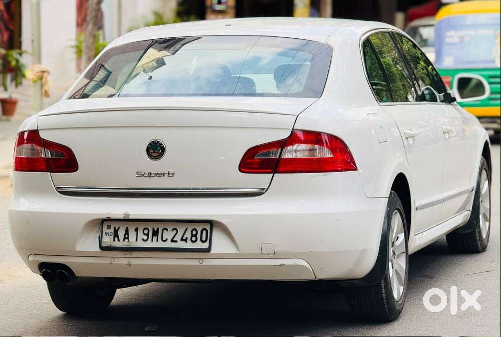 Skoda Superb Elegance 1.8 Tsi Mt, 2012, Petrol