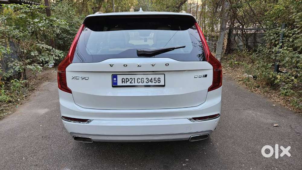 Volvo Xc90 Momentum Luxury, 2018, Diesel