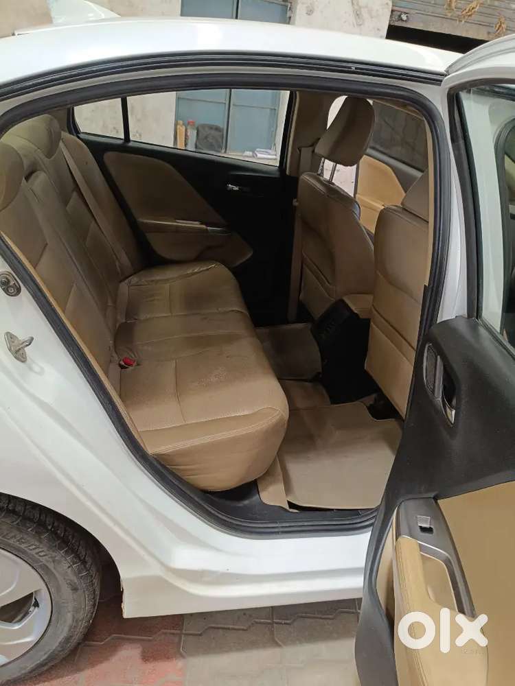 Only Discuss Direct User  Not Contact Carz 24 Spinny Etc. Any Agent