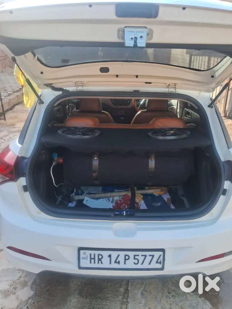 Hyundai Elite I20 2017 Petrol 80000 Km Driven