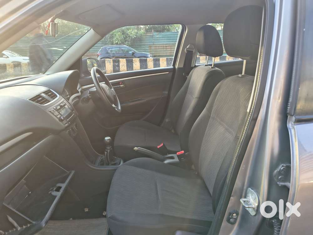 Maruti Suzuki Swift Vxi + Manual, 2016, Petrol