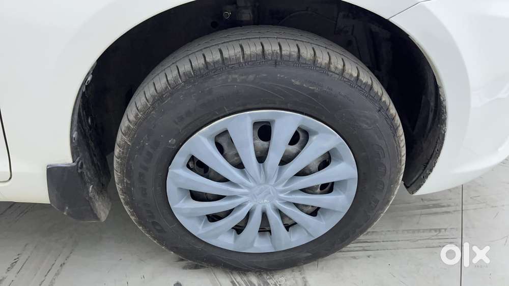 Maruti Suzuki Swift Dzire Vxi Optional, 2017, Petrol