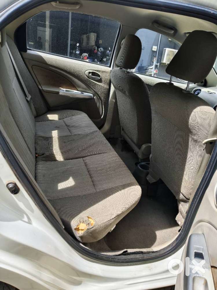 Toyota Etios 1.5 V, 2016, Petrol