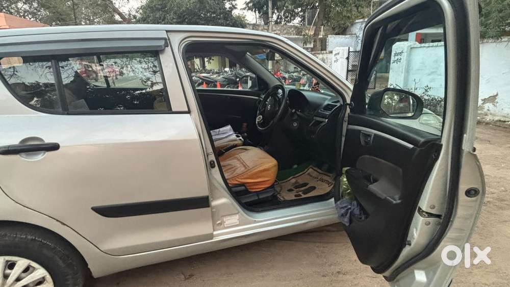 Maruti Suzuki Swift 2017 Petrol 100000 Km Driven