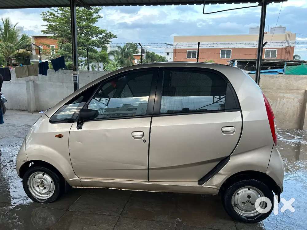 Tata Nano Lx  Ac Petrol 2010