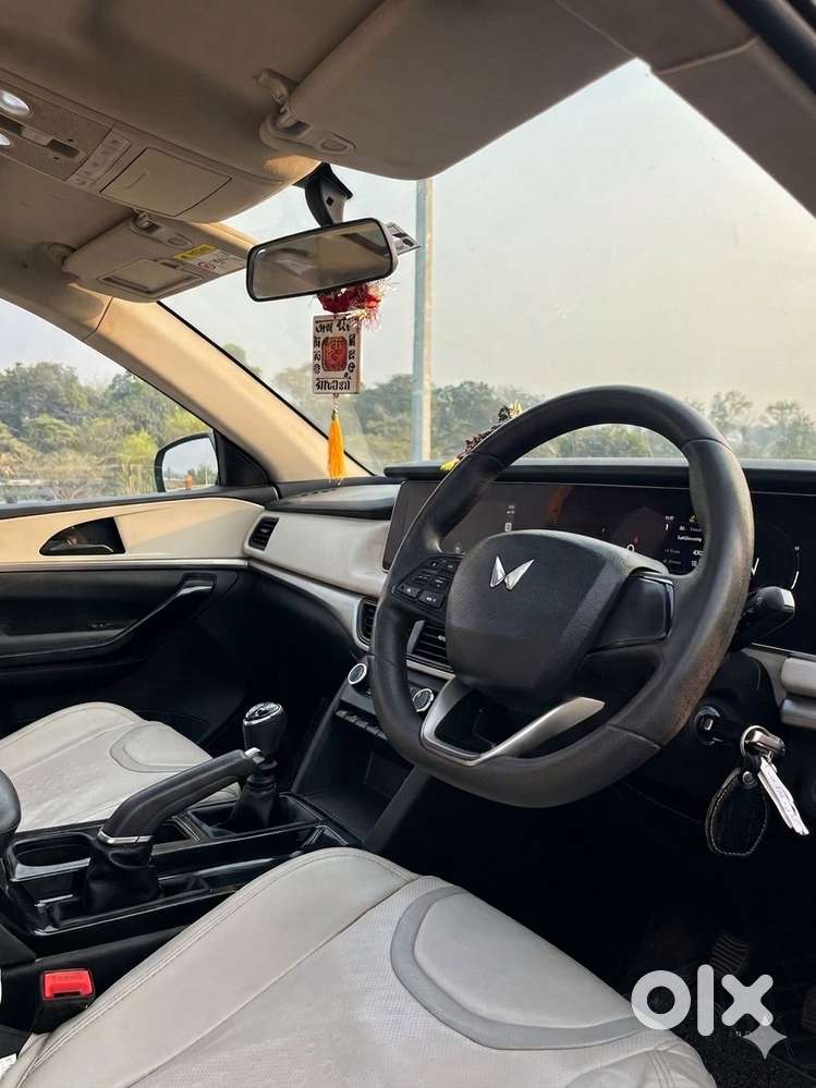 Mahindra Xuv700 2.2 Ax 5 Diesel Mt 7 Str, 2023, Diesel