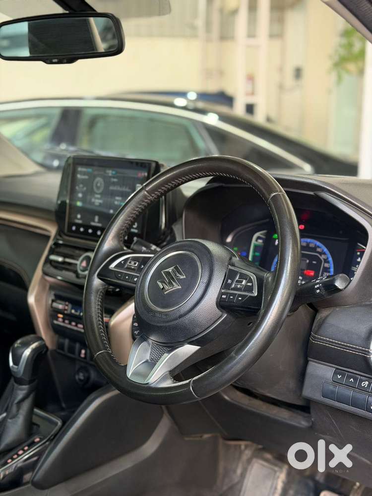 Maruti Suzuki Grand Vitara 1.5 Zeta Plus Dual Tone Intelligent Hybri..