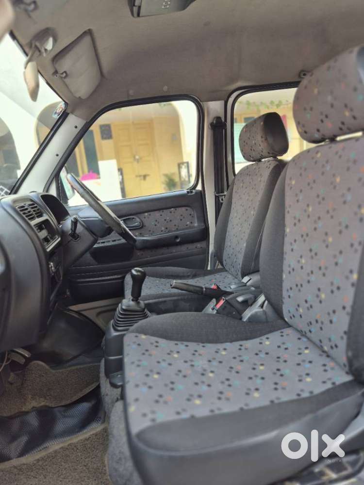 Maruti Suzuki Versa Dx 8 Seater, 2004, Petrol